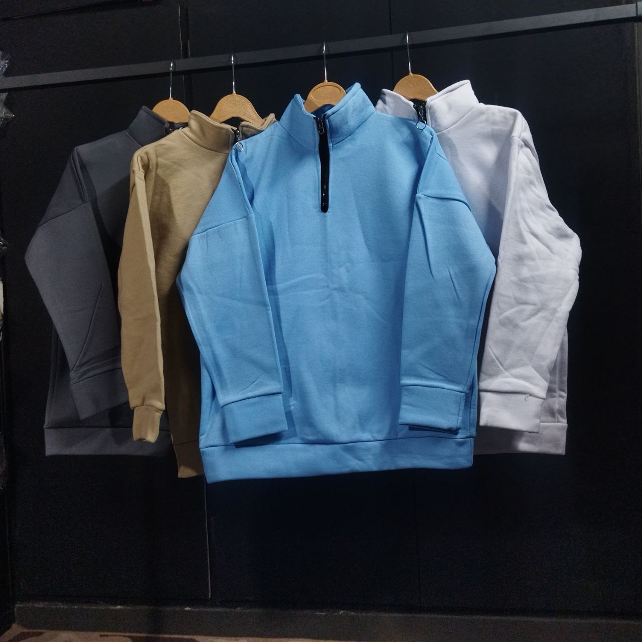 دورس نیم زیپ زنانه ساده عمده (4عددی) 1 دورس نیم زیپ زنانه ساده عمده (4عددی)